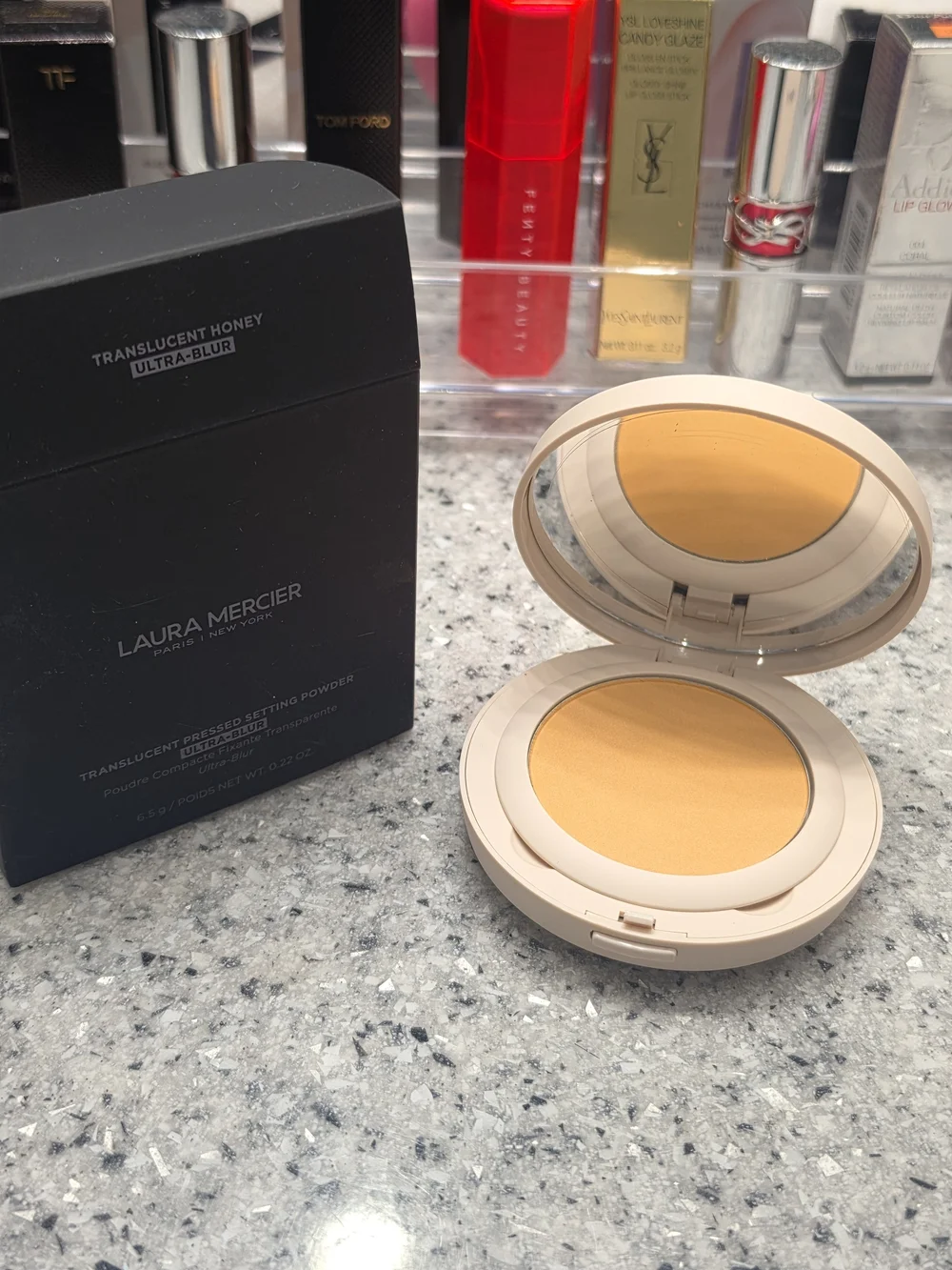 laura mercier Translucent Honey Pressed Setting Powder